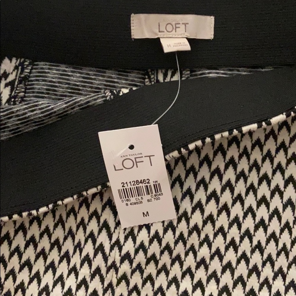 Skirt LOFT size M herringbone/chevron a line - Picture 2 of 3